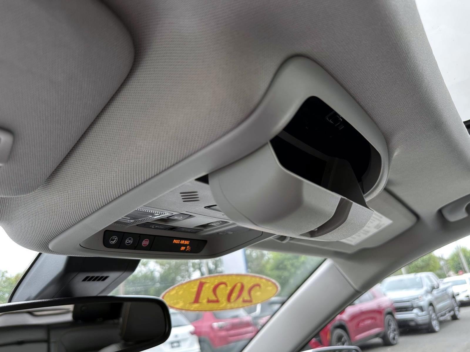 Used 2021 Chevrolet Equinox Premier AWD/4WD image 28