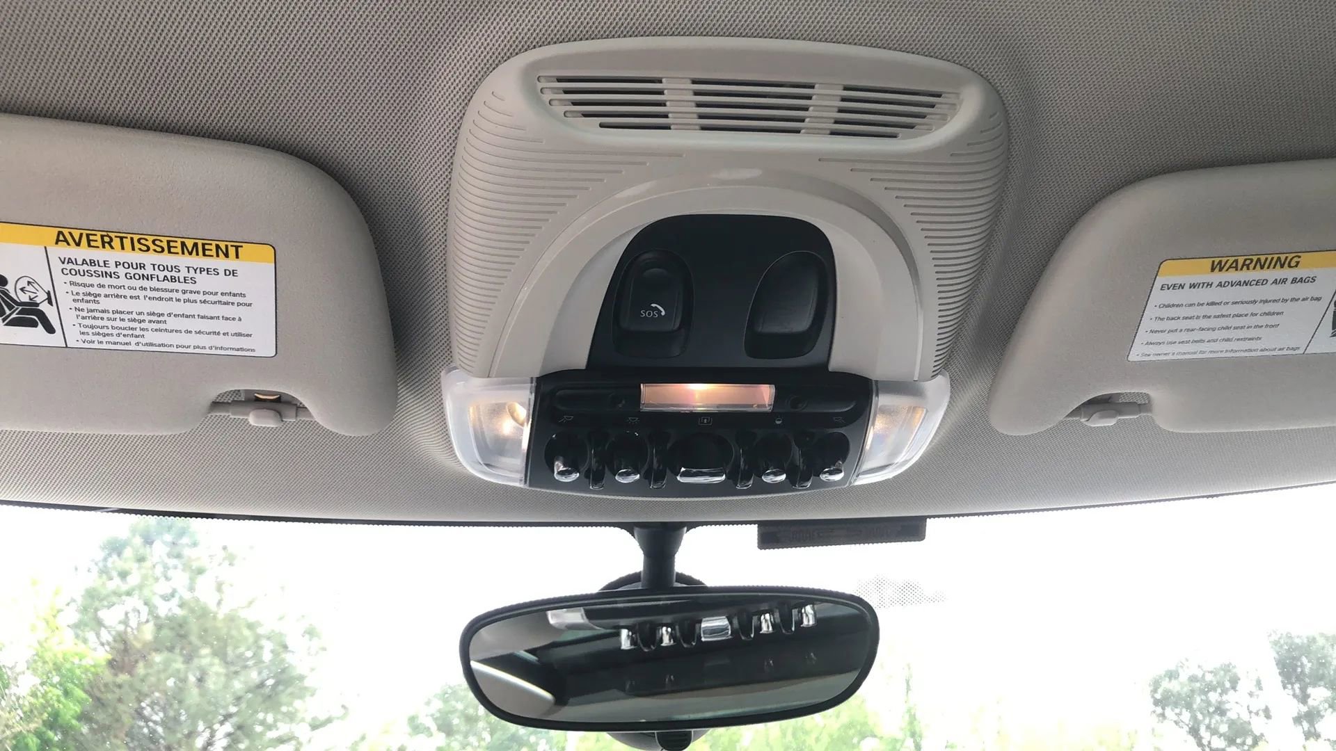 Used 2019 MINI Cooper 2-Door Hardtop image 32