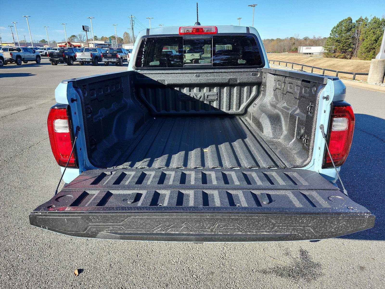 New 2026 GMC Canyon Denali image 7