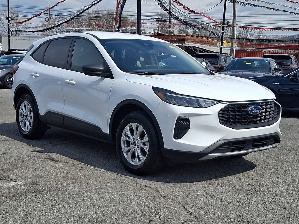 Used 2025 Ford Escape Active image 4