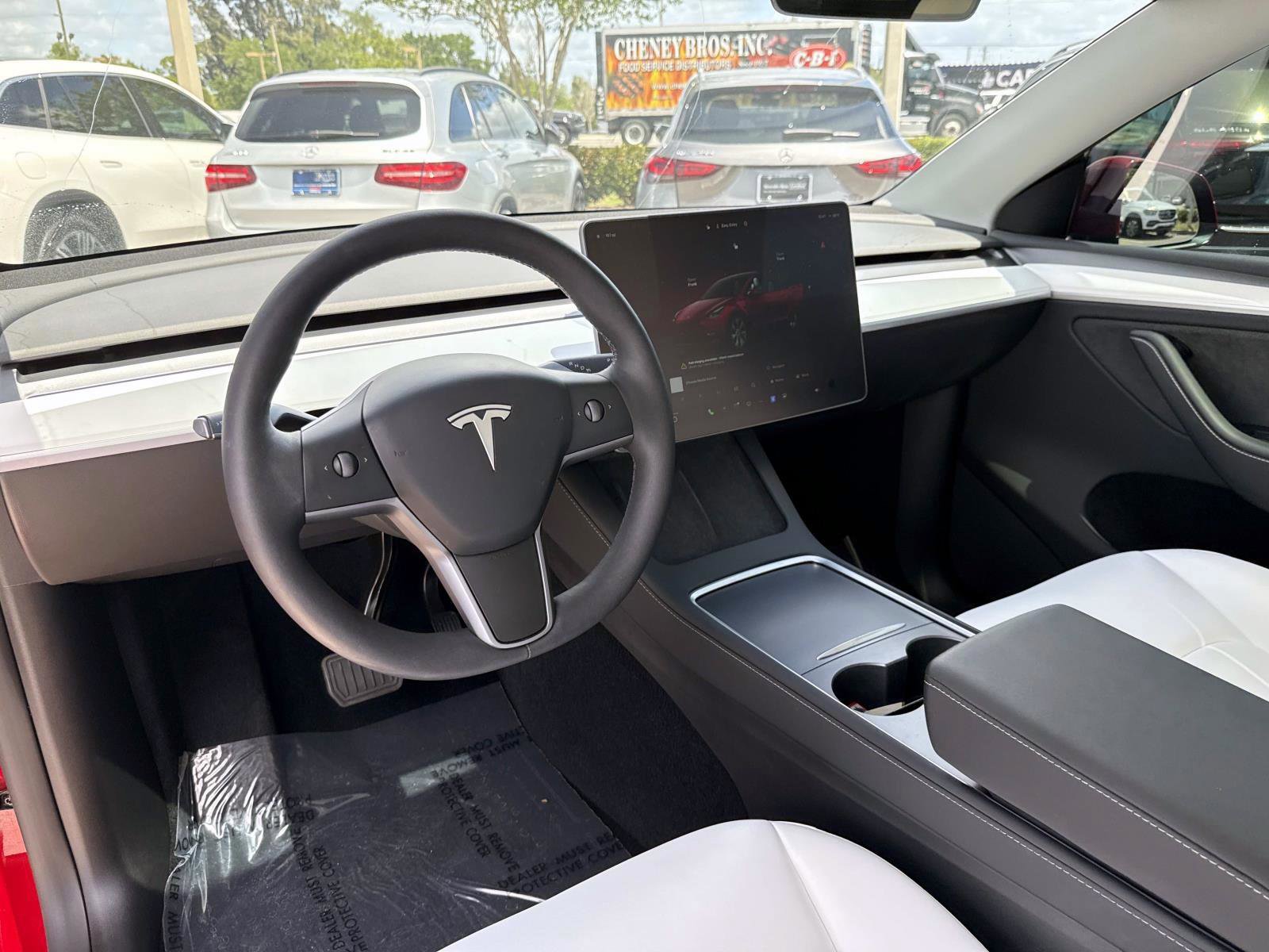 Used 2024 Tesla Model Y Long Range image 17