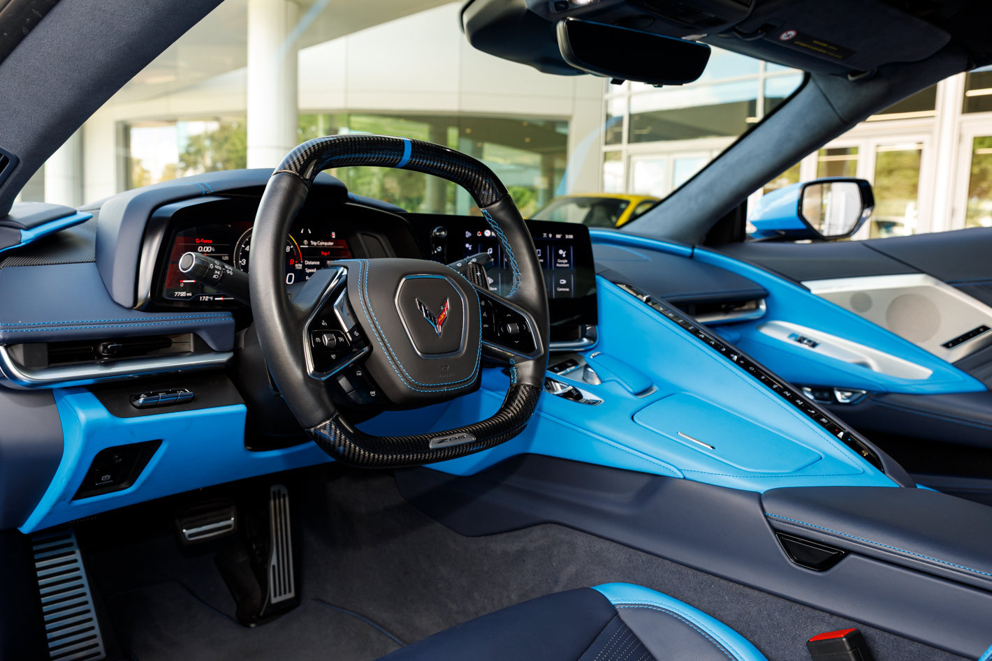 Used 2025 Chevrolet Corvette Z06 RWD image 16
