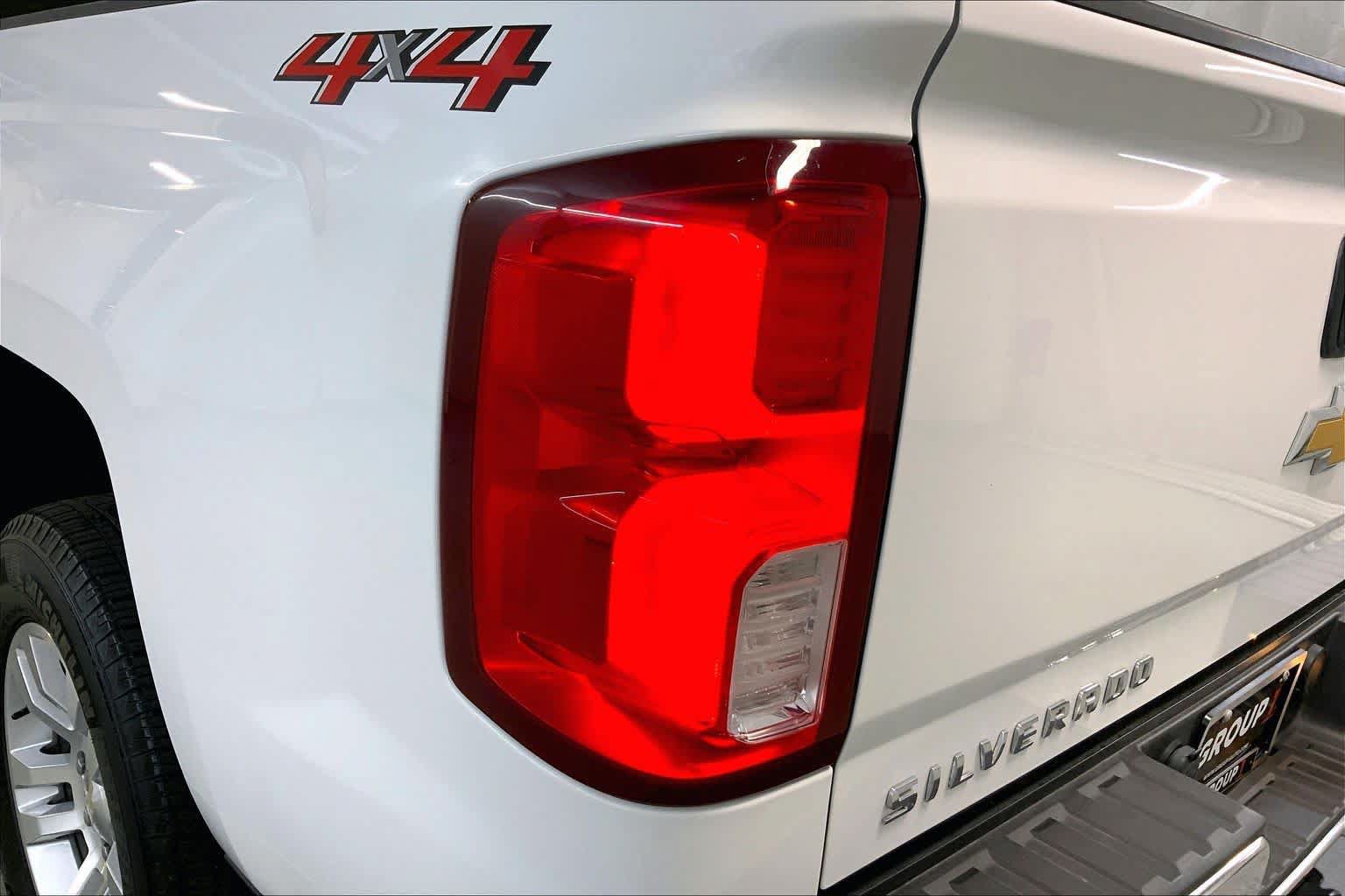 Used 2018 Chevrolet Silverado 1500 LTZ AWD/4WD image 28