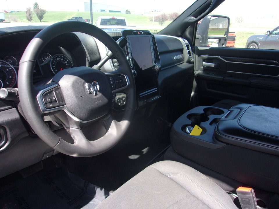 Used 2025 RAM 2500 Big Horn AWD/4WD image 11