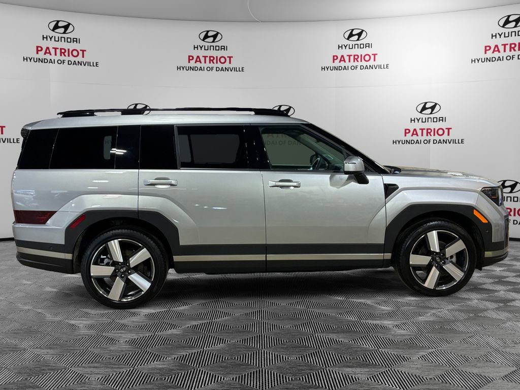 Used 2025 Hyundai Santa Fe Limited image 2