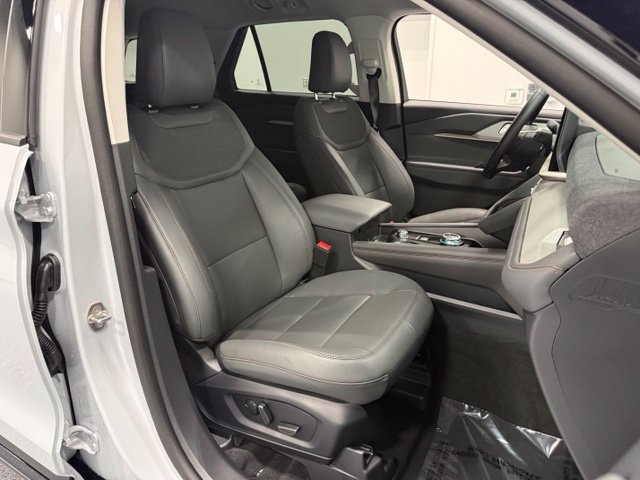 New 2026 Ford Explorer Active w/ Active Comfort Package AWD/4WD image 30
