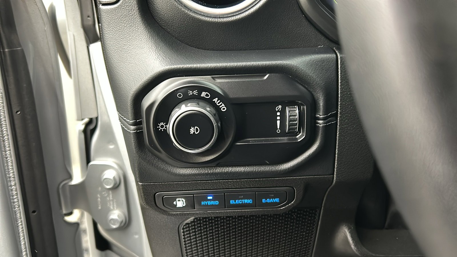 Used 2024 Jeep Wrangler High Altitude image 29