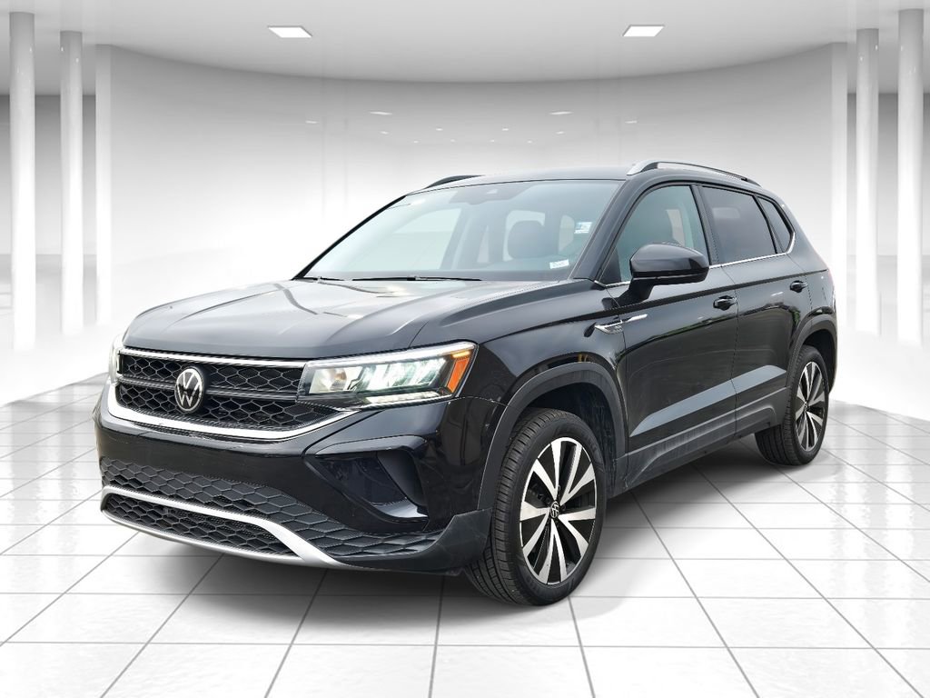 Used 2024 Volkswagen Taos SE image 7
