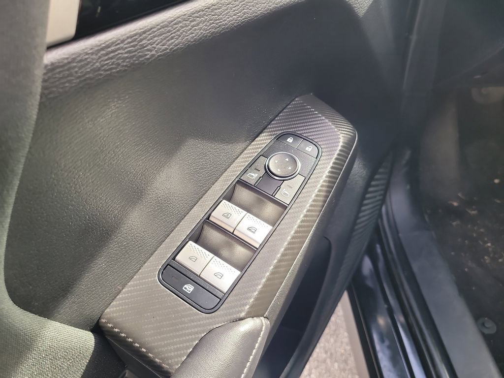 Used 2024 Mitsubishi Outlander ES image 11