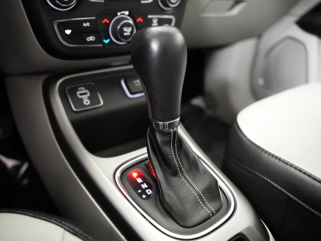 Used 2018 Jeep Compass Latitude w/ Popular Equipment Group image 26