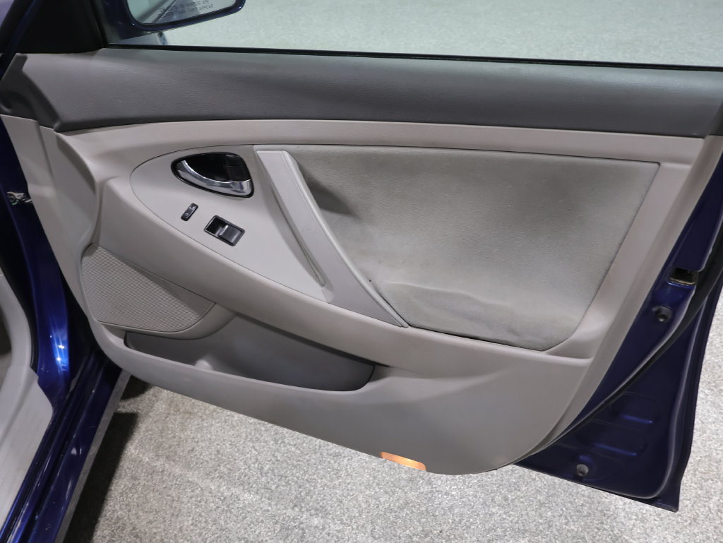 Used 2009 Toyota Camry FWD image 20