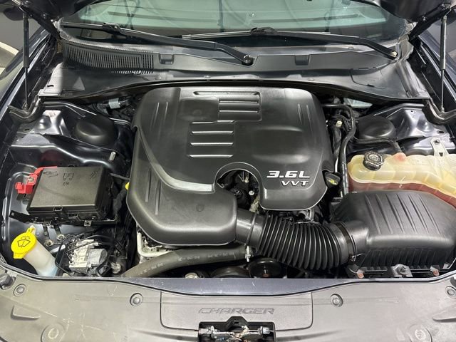 Used 2018 Dodge Charger GT image 8