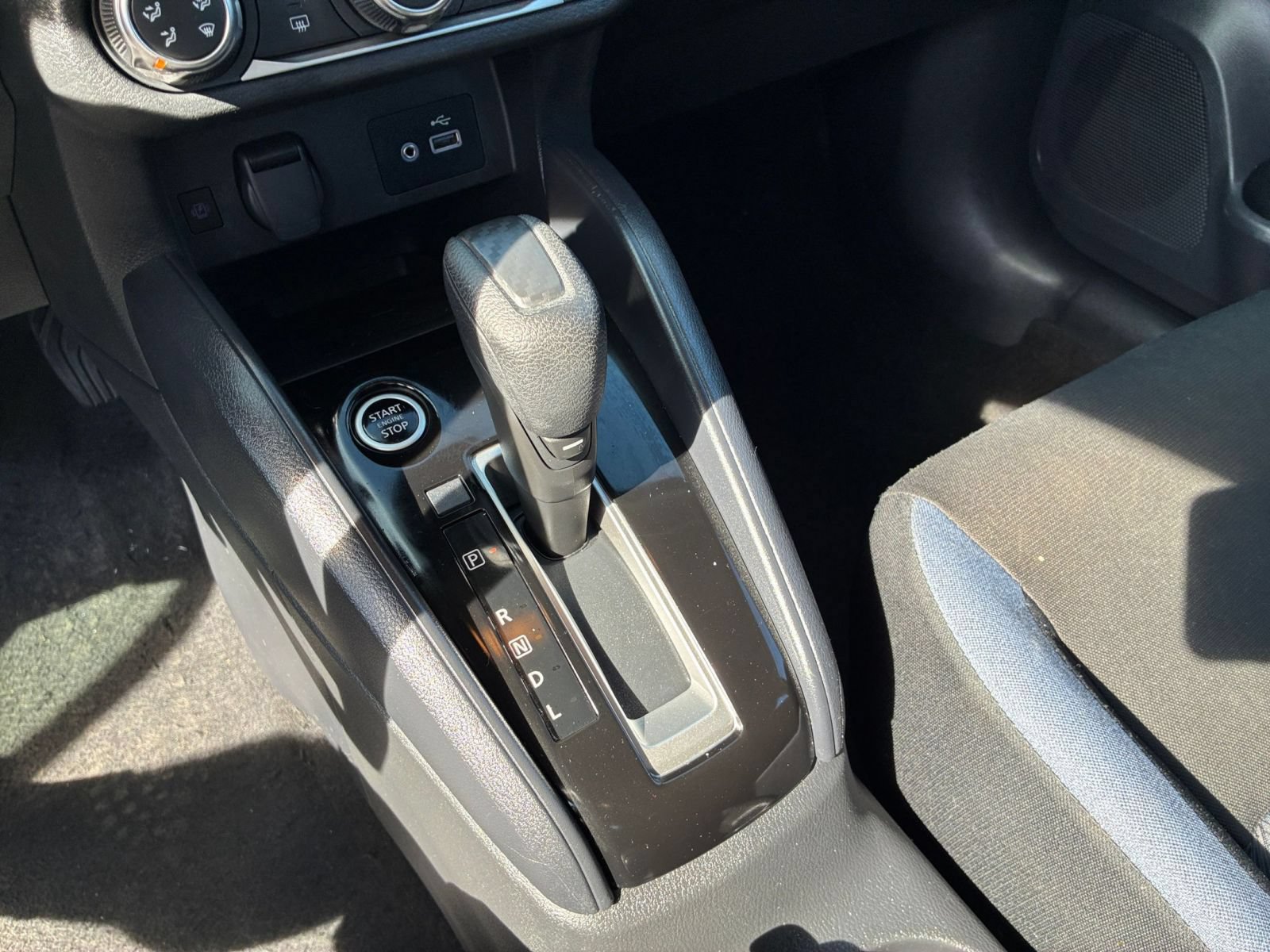Used 2025 Nissan Versa SV FWD image 38