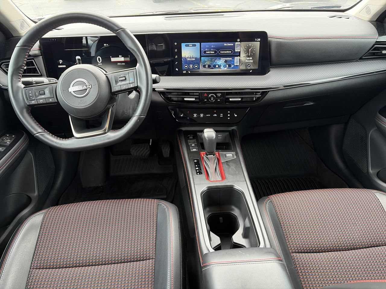 Certified 2025 Nissan Kicks SR w/ SR Premium Package FWD image 13