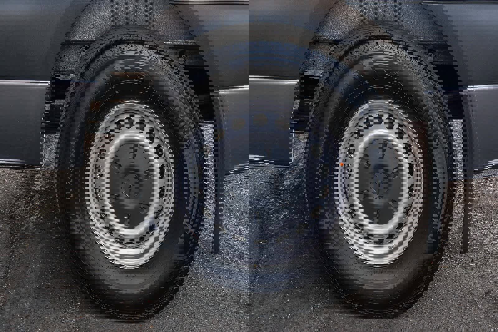 Used 2024 Mercedes-Benz Sprinter 2500 image 9