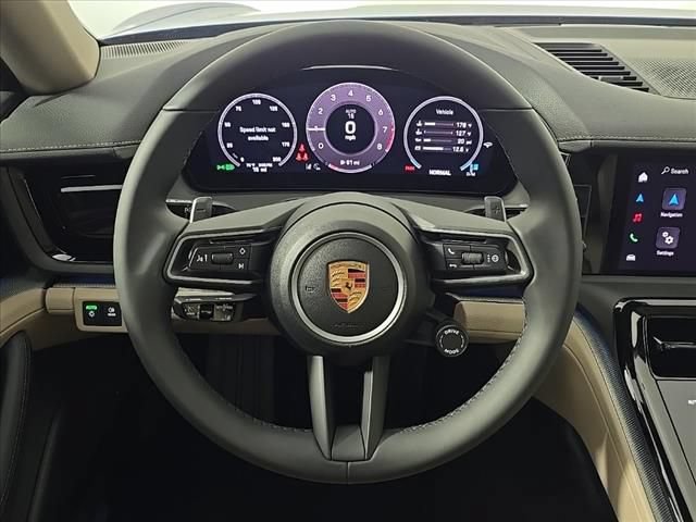 Used 2025 Porsche Panamera 4 AWD/4WD image 29