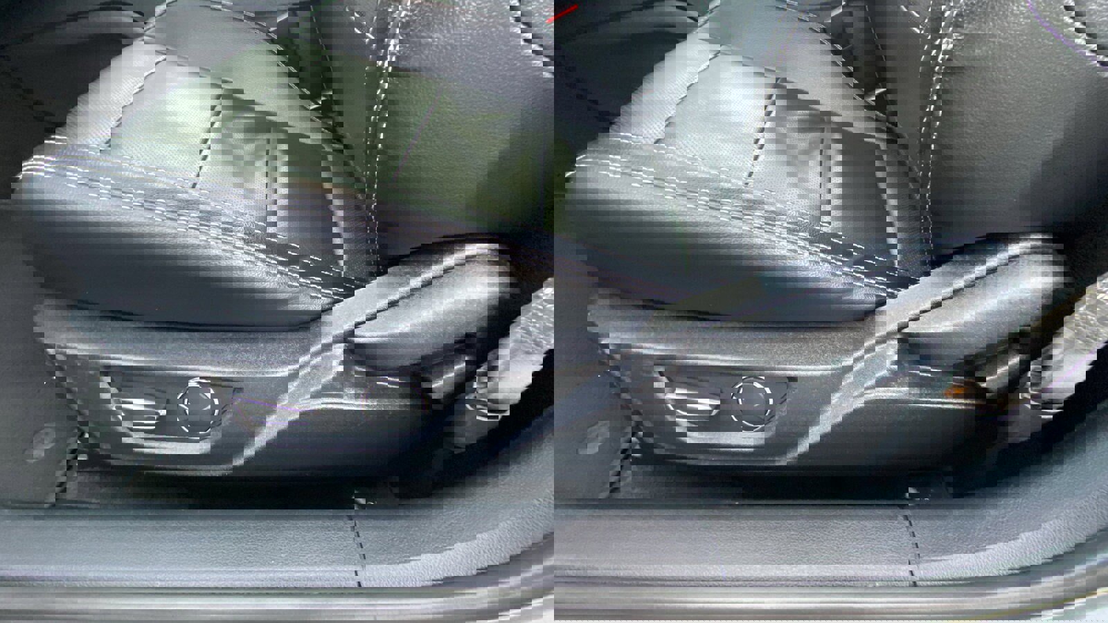 Used 2018 Ford Mustang GT Premium w/ Safe & Smart Package image 18