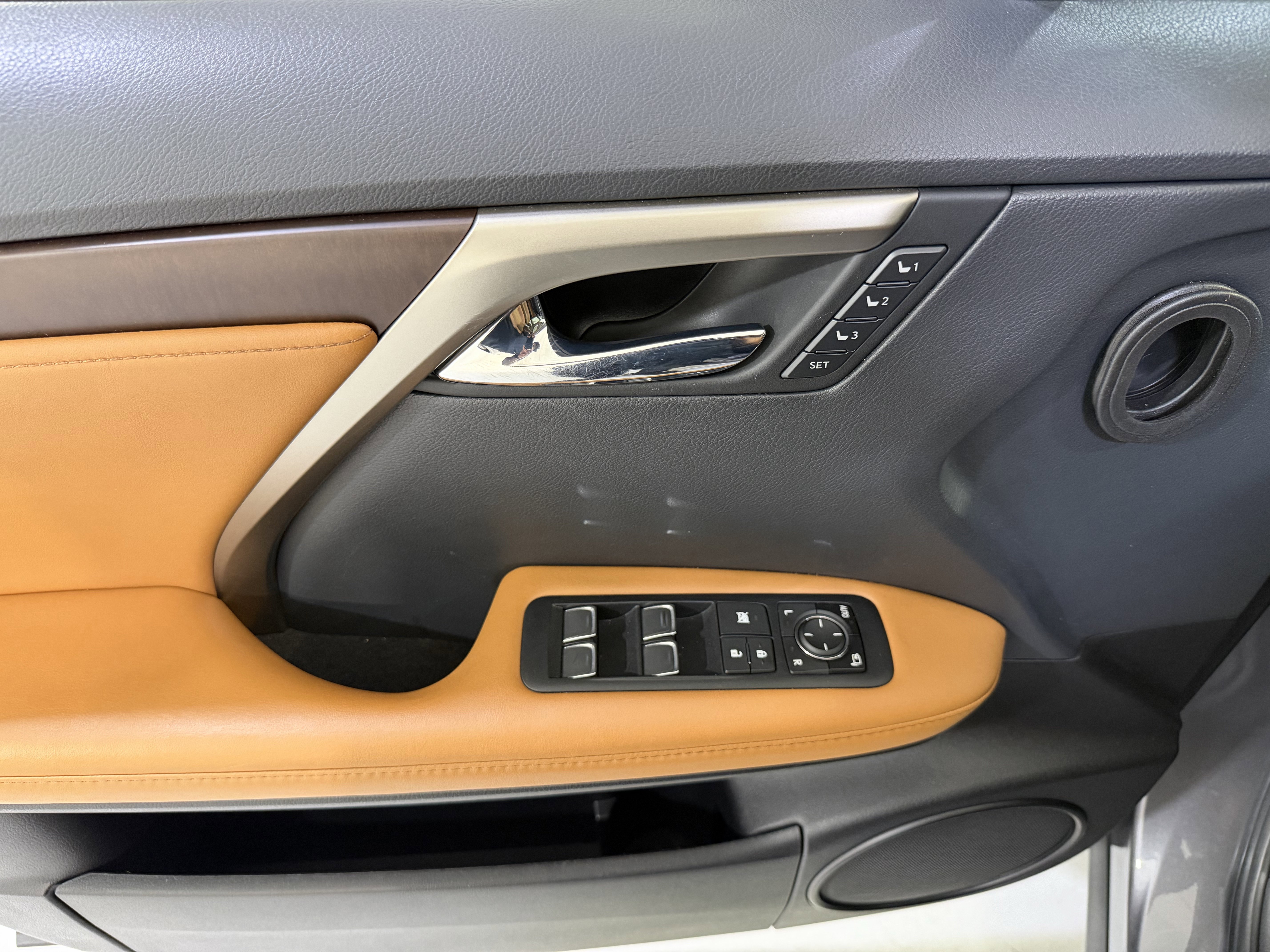 Used 2022 Lexus RX 350 FWD w/ Premium Package image 15