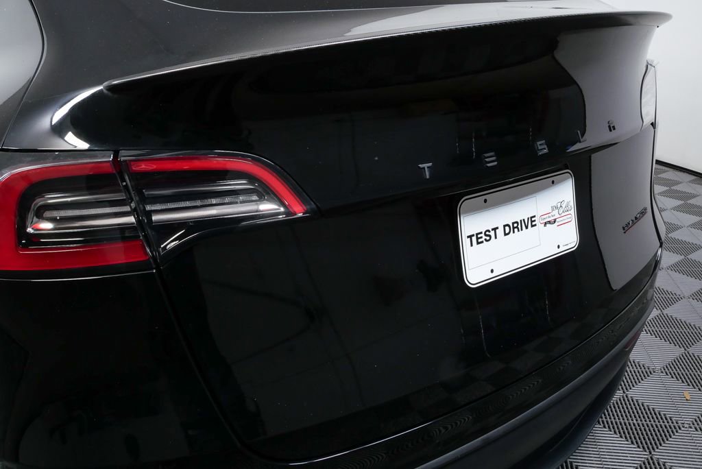 Used 2021 Tesla Model Y Performance image 5