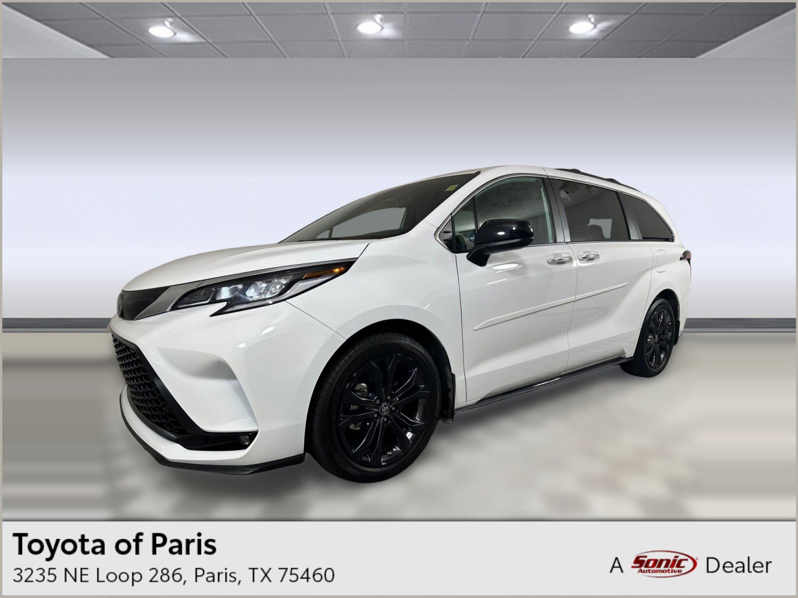 Used 2023 Toyota Sienna XSE video 1