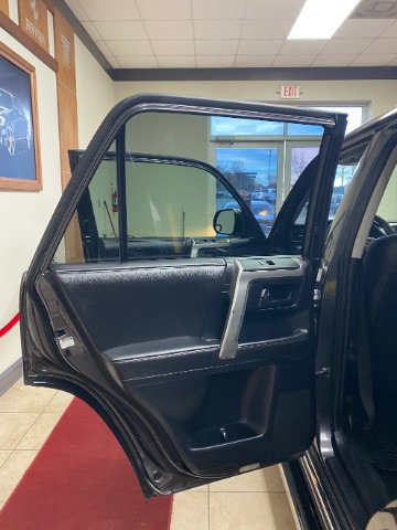 Used 2011 Toyota 4Runner Limited AWD/4WD image 12