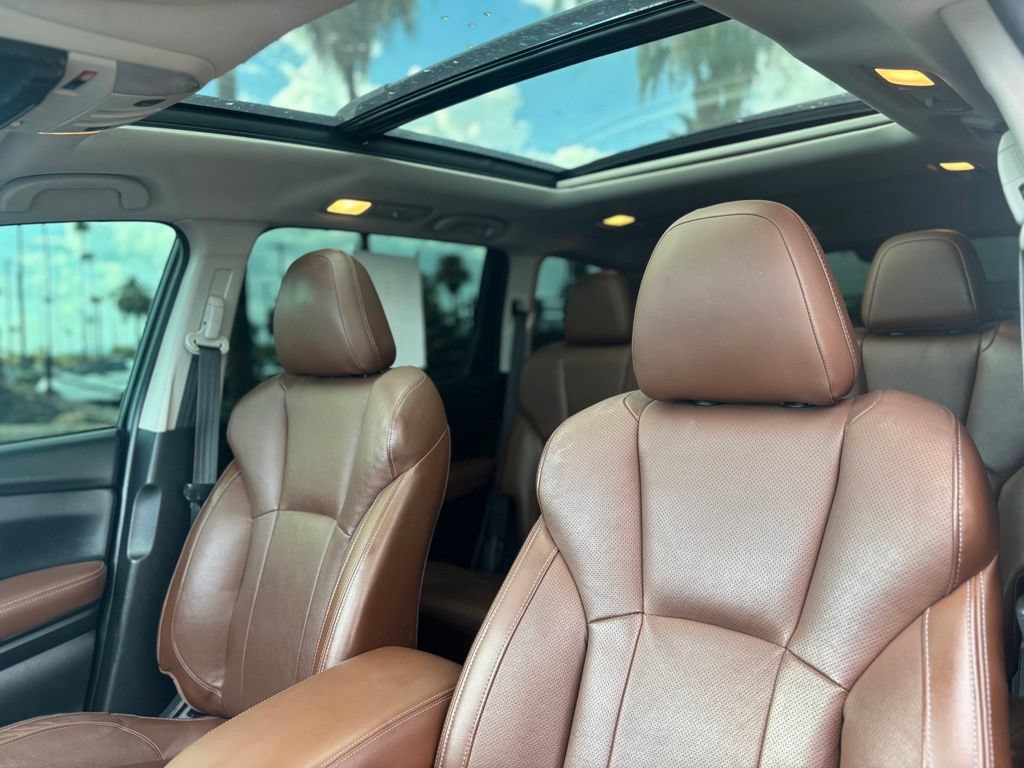Used 2019 Subaru Ascent Touring w/ Popular Package #3 AWD/4WD image 16