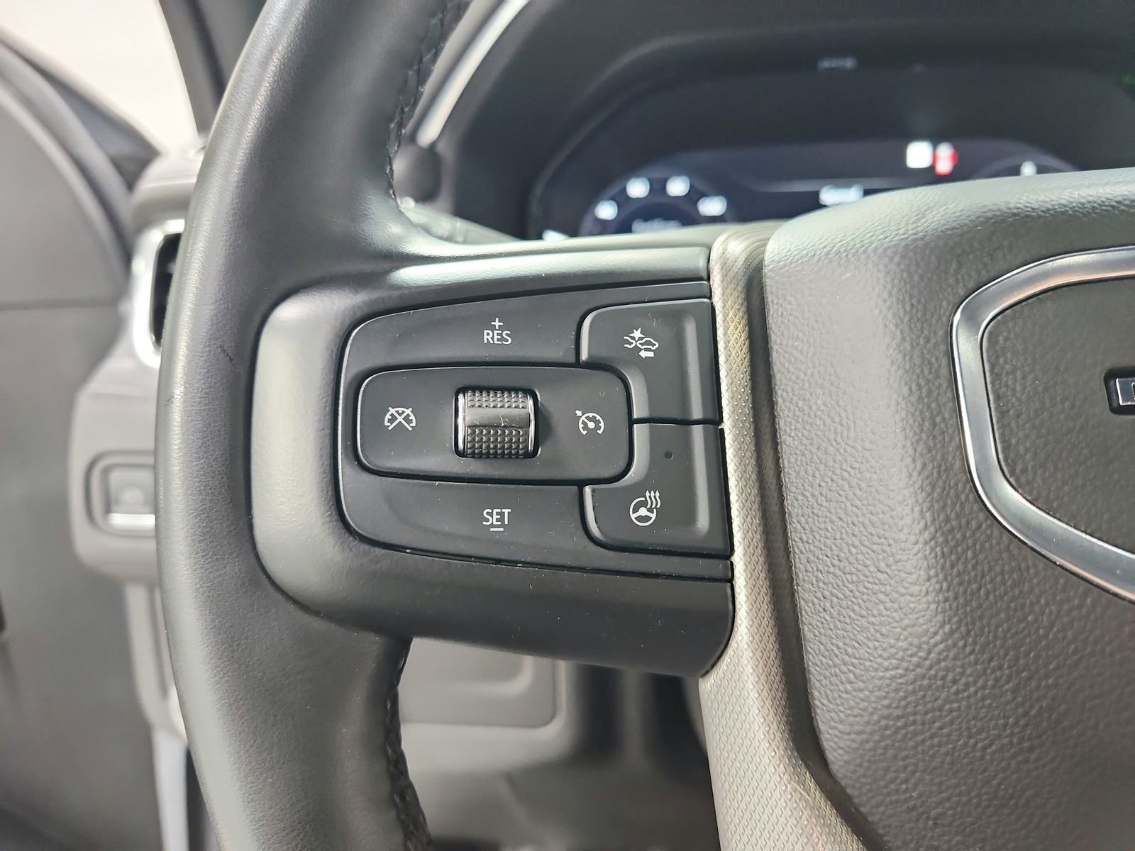 Used 2023 GMC Yukon Denali image 25