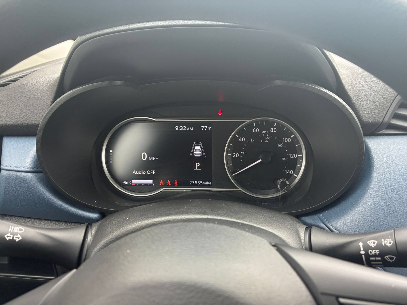 Used 2025 Nissan Versa SV FWD image 35