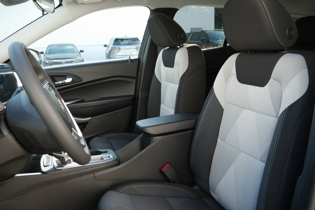 New 2026 Chevrolet Trax LS image 9