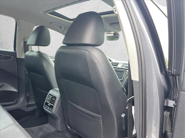 Used 2017 Volkswagen Passat 1.8T SE FWD image 18
