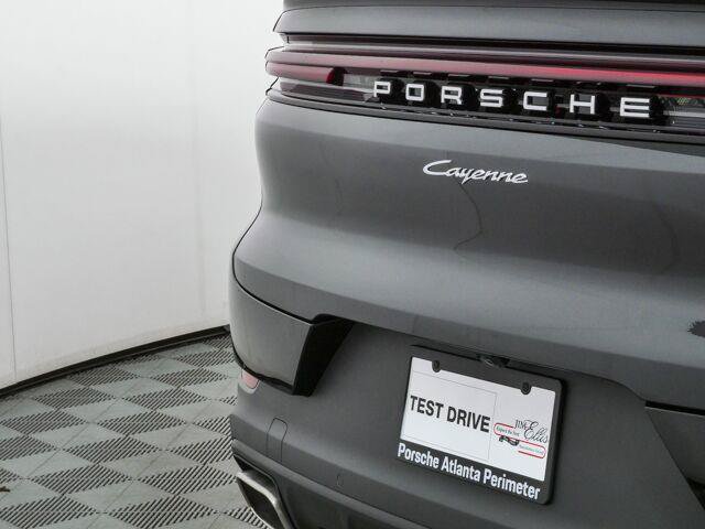 New 2026 Porsche Cayenne Coupe AWD/4WD image 38