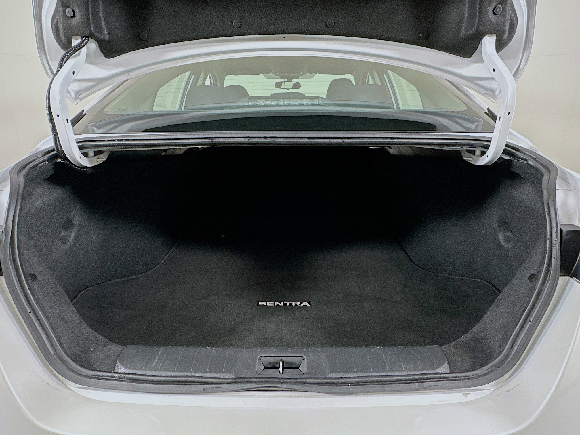 Used 2024 Nissan Sentra SV image 27