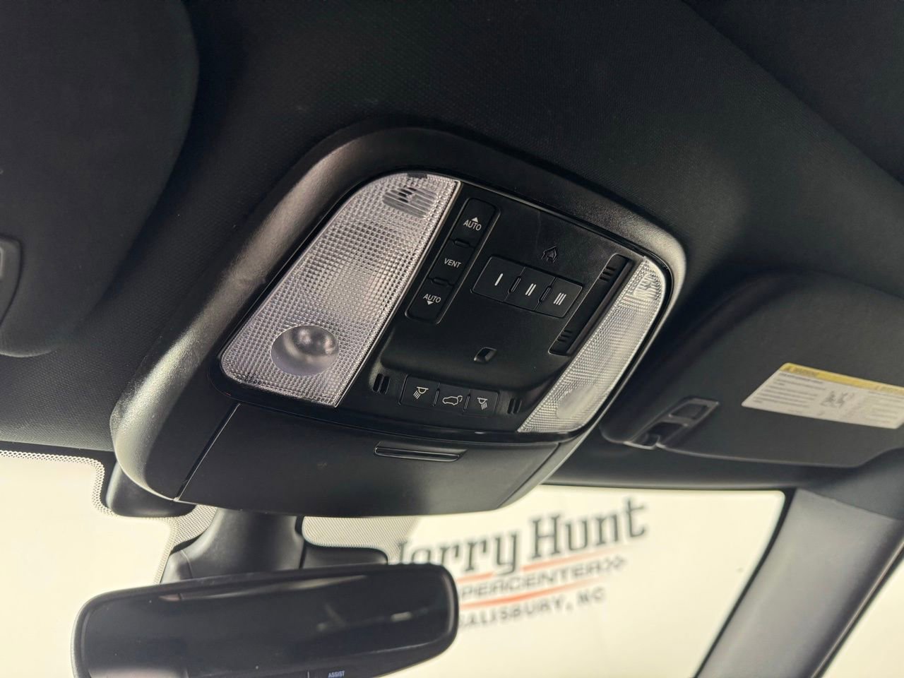 Used 2024 Dodge Durango GT image 25