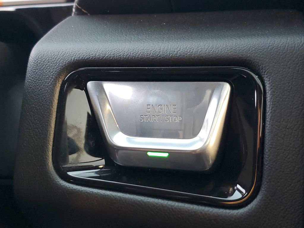 New 2026 GMC Yukon XL Denali w/ Denali Reserve Package image 23