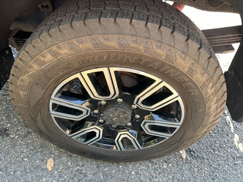 Used 2022 GMC Sierra 2500 AT4 w/ AT4 Preferred Package image 10