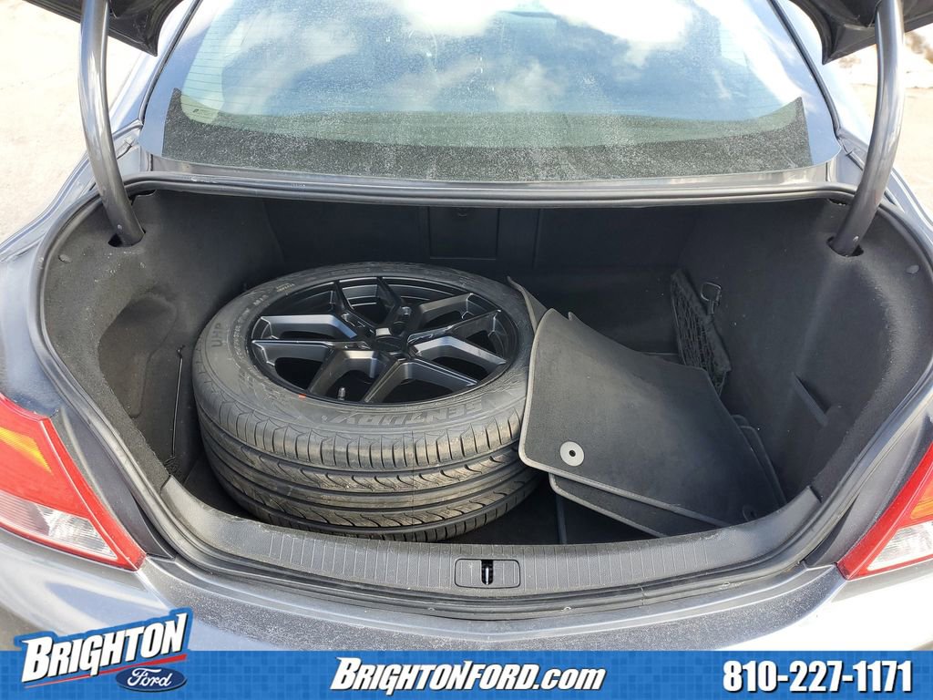 Used 2011 Buick Regal CXL Turbo image 7