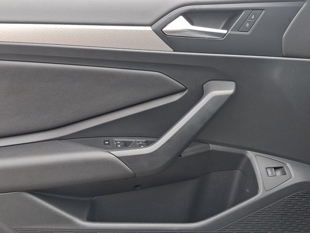 Used 2019 Volkswagen Jetta SE w/ Cold Weather Package FWD image 17