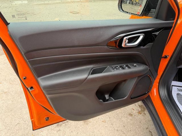 New 2026 Jeep Compass Latitude AWD/4WD image 12