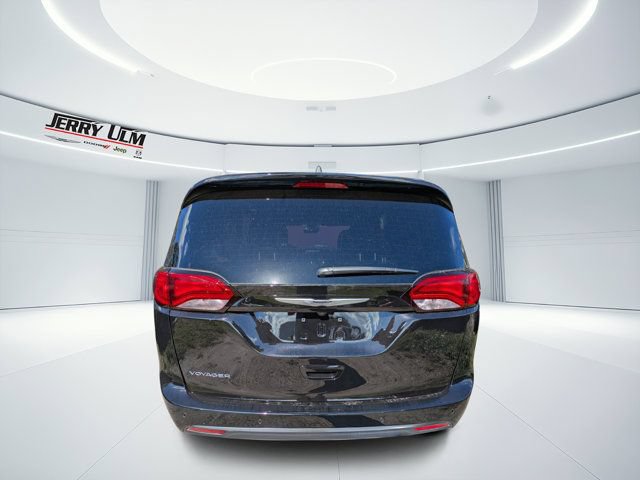 New 2026 Chrysler Voyager LX FWD image 4