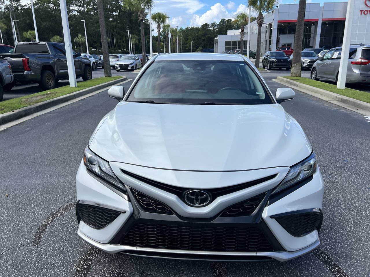 Used 2024 Toyota Camry XSE FWD image 3