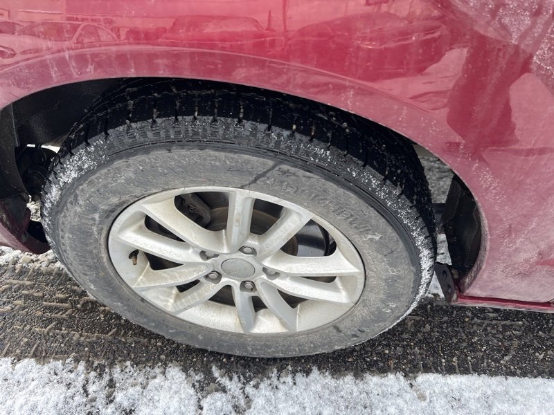 Used 2018 Dodge Grand Caravan SXT image 8