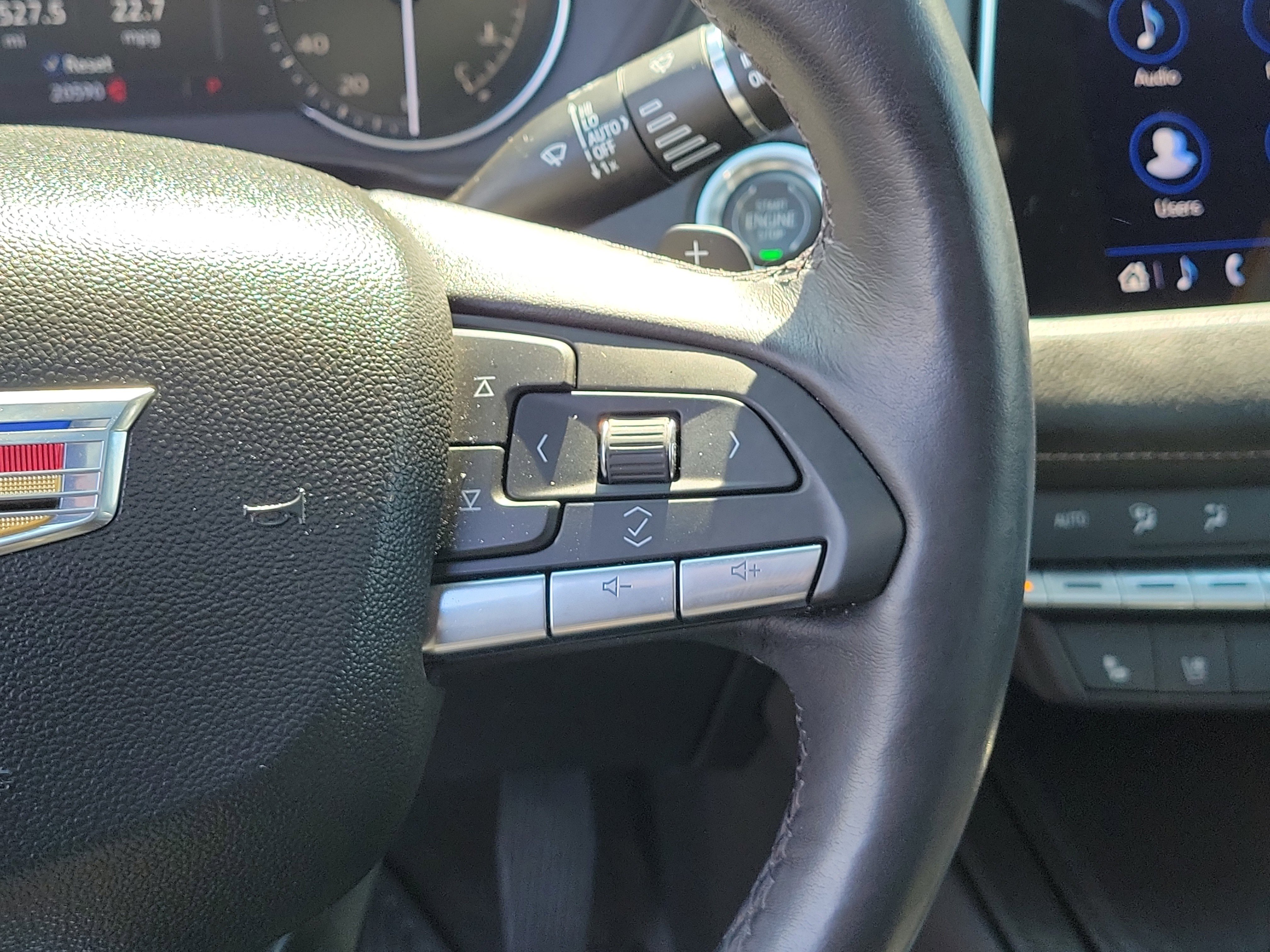 Used 2023 Cadillac XT4 Premium Luxury image 25