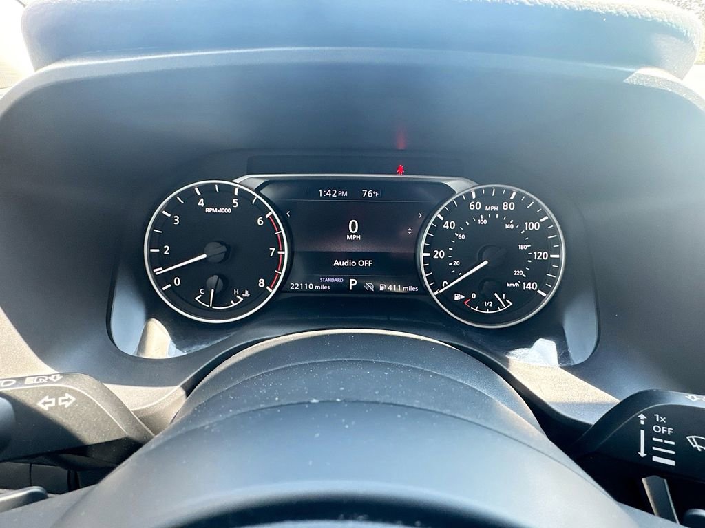 Used 2024 Nissan Rogue SV w/ SV Premium Package FWD image 11