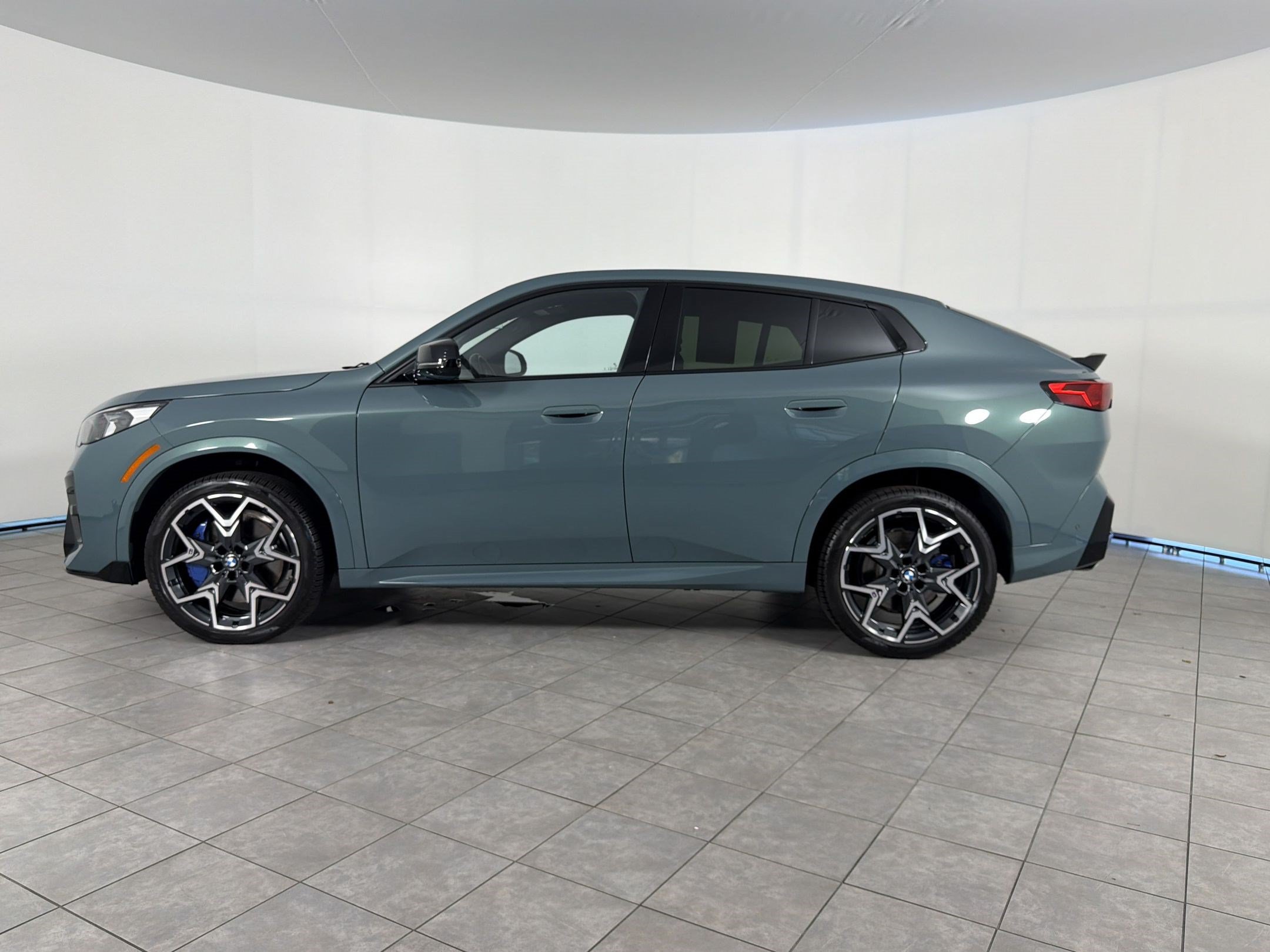 Certified 2026 BMW X2 M35i AWD/4WD image 2