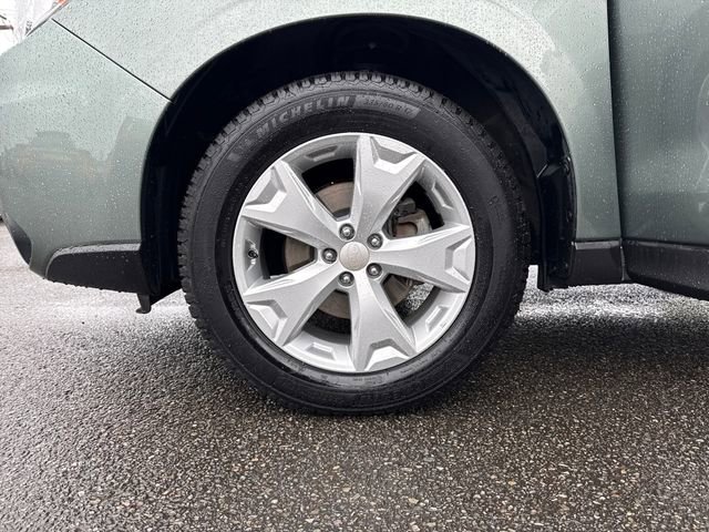 Used 2015 Subaru Forester 2.5i Premium w/ All-Weather Package AWD/4WD image 27