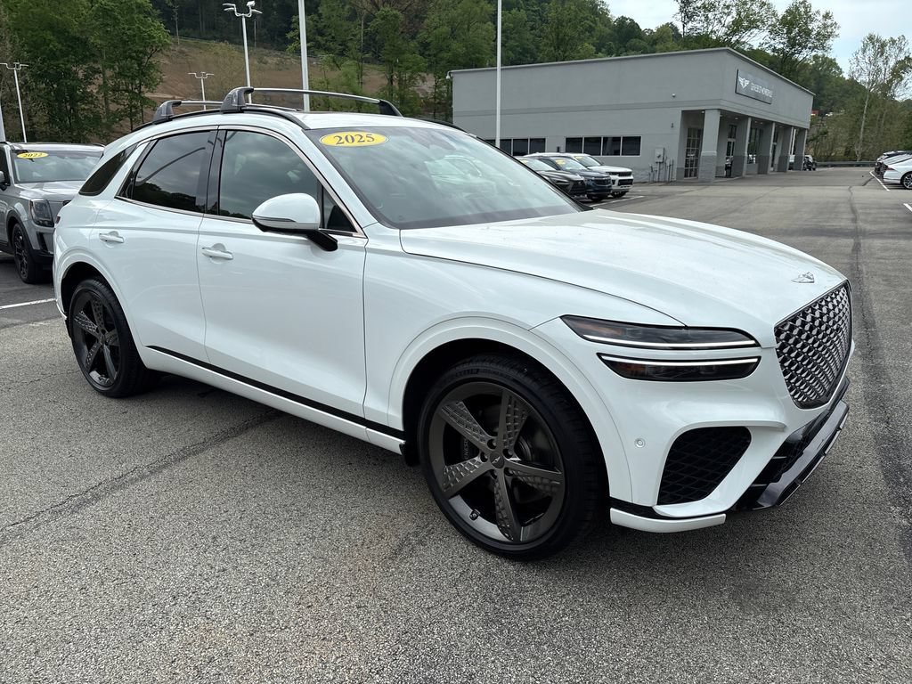 Used 2025 Genesis GV70 3.5T Sport w/ Sport Advanced Package AWD/4WD image 7