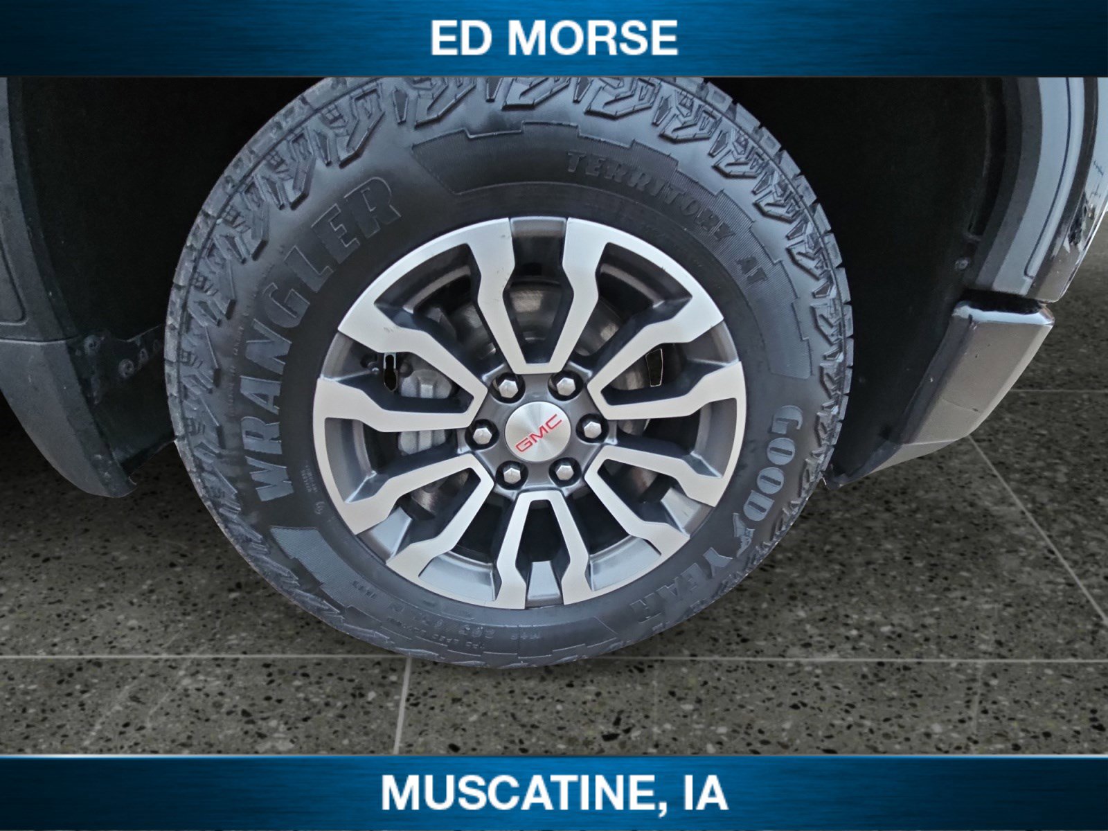 Certified 2019 GMC Sierra 1500 AT4 w/ AT4 Premium Package image 12