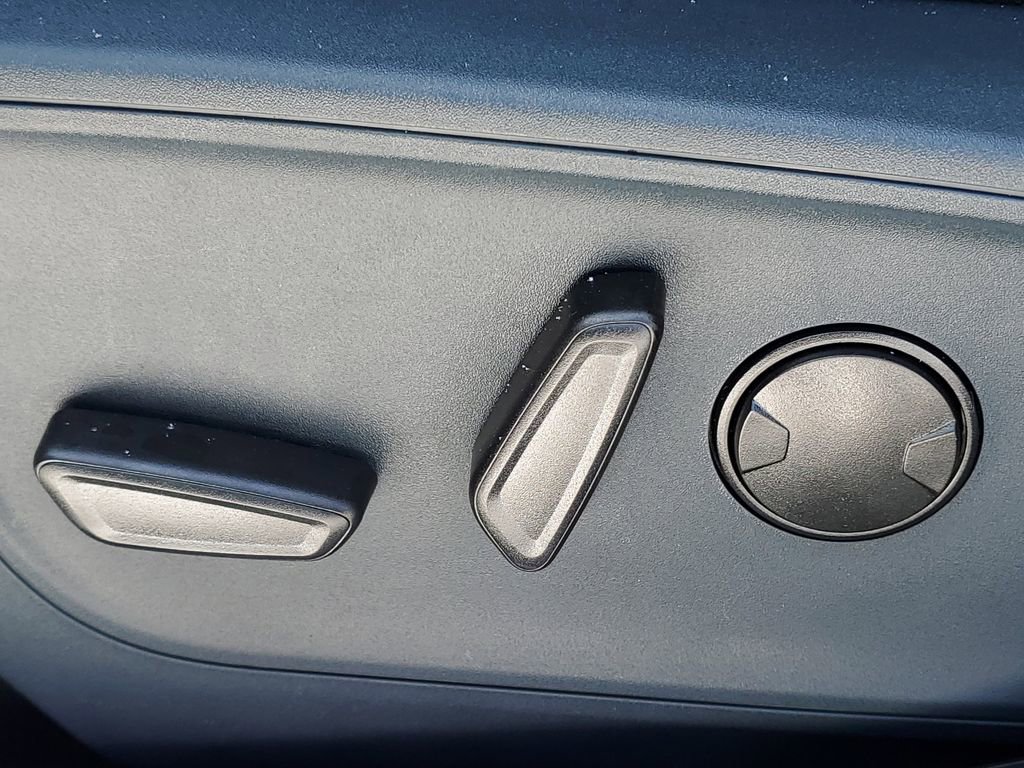 New 2026 Ford Maverick XLT w/ Equipment Group 301A image 8