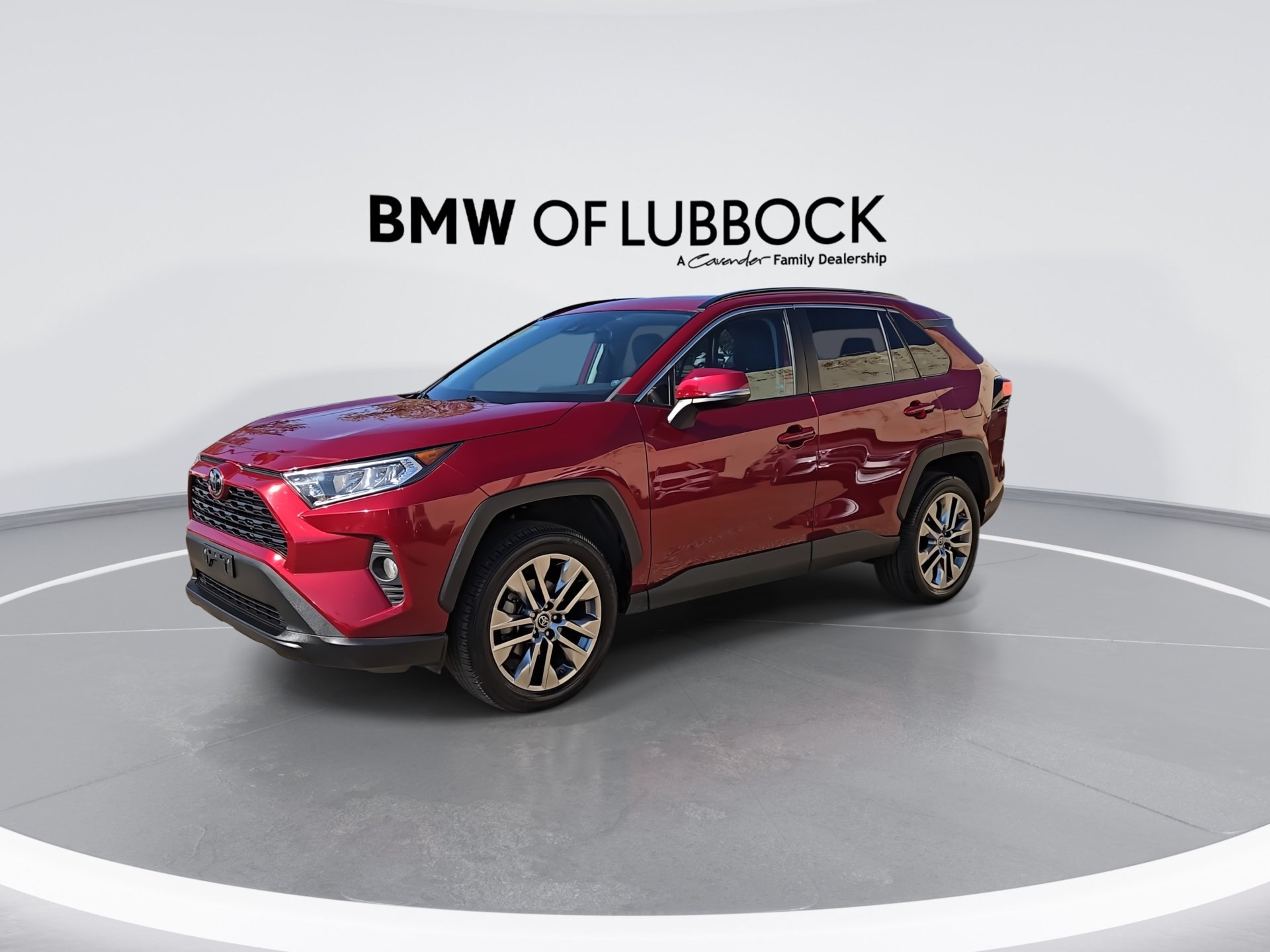 Used 2019 Toyota RAV4 XLE Premium FWD image 4