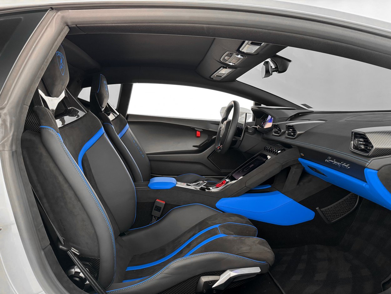 Used 2023 Lamborghini Huracan Tecnica RWD image 26